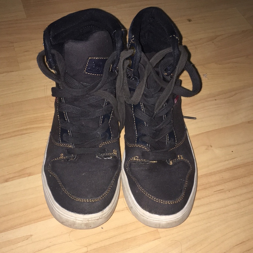 COPY - Levi’s low top sneakers unisex